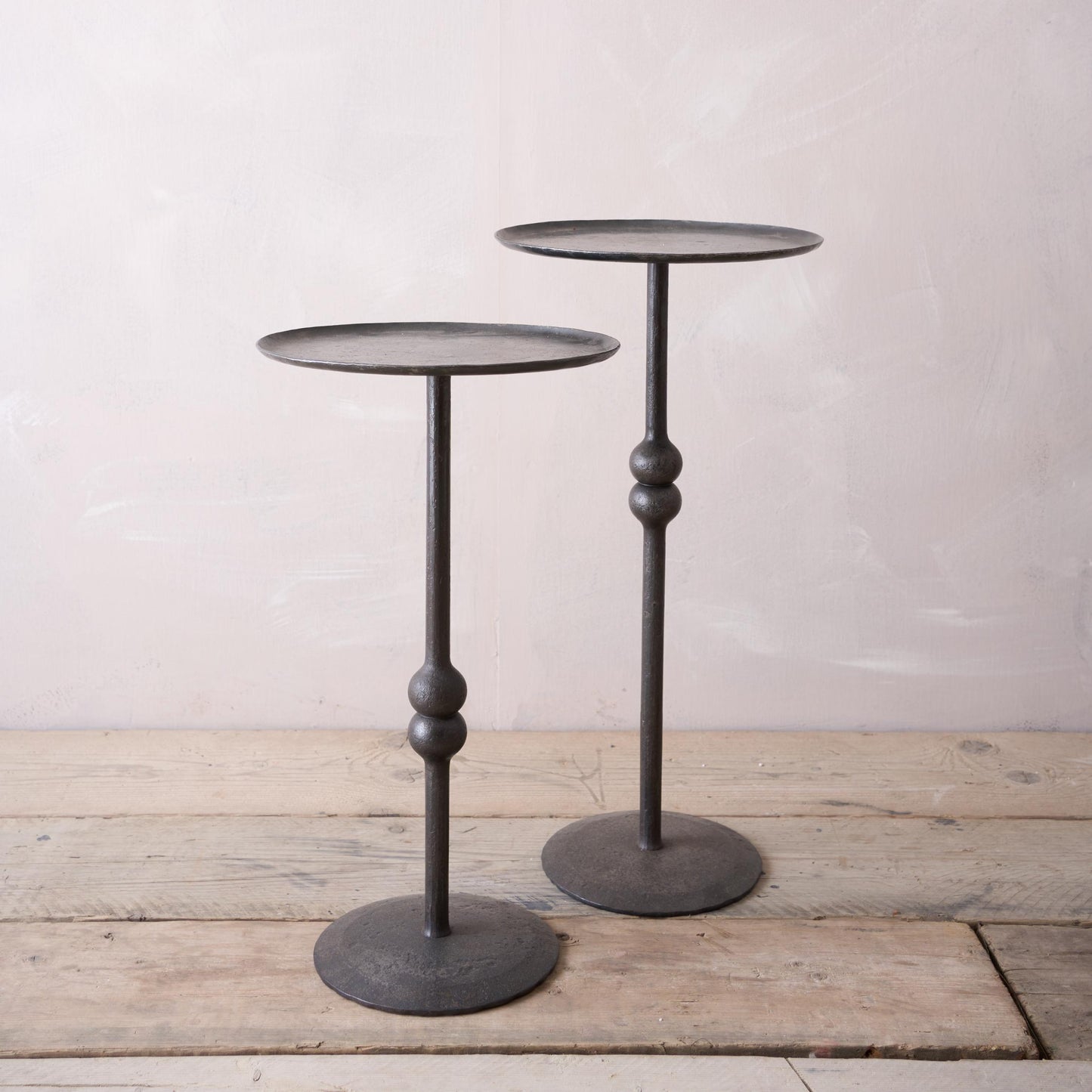 'Brokkr' Nesting tables